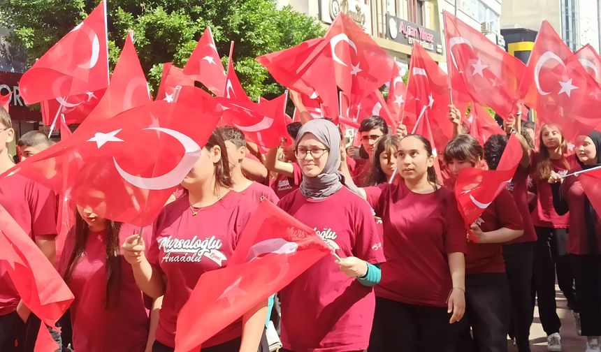 İskenderun’da ‘Gençlik Yürüyüşü’ coşkusu…