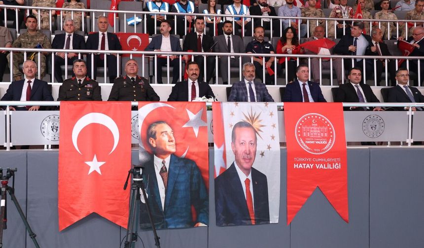 19 MAYIS COŞKUYLA KUTLANDI