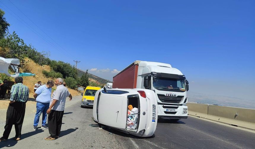 İskenderun-Antakya Yolunda Araç Yan Yattı!