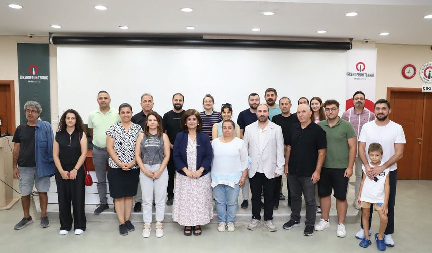İSTE’de ‘Gazetecilik ve Yapay Zekâ’ Programı…