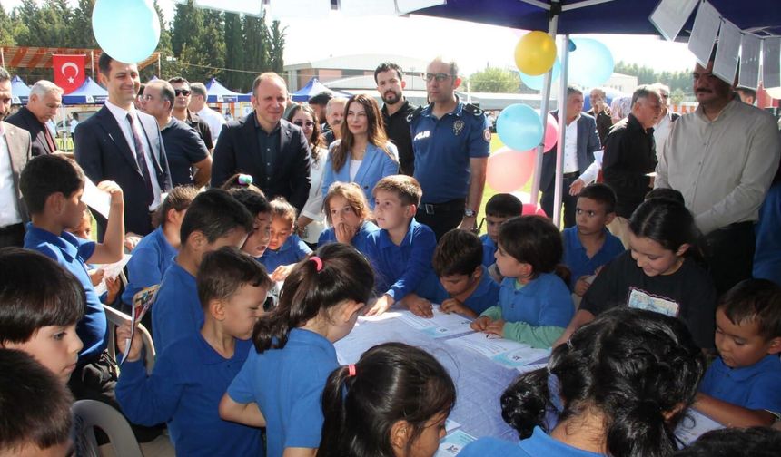 Erzin’de Bilim ve Eğitim Şenliği Başladı