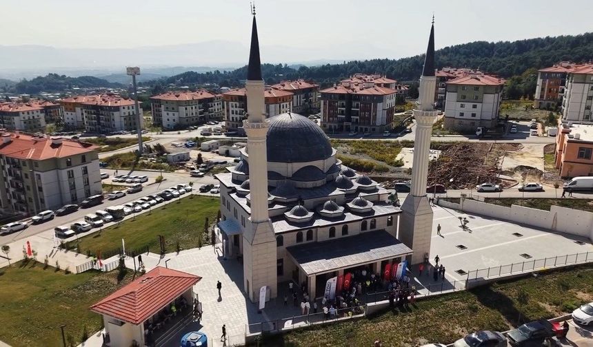 Hatay’da Deprem Sonrası 138’inci Cami İbadete Açıldı