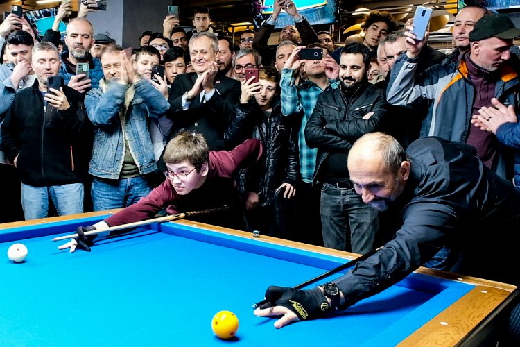 kedilerin midesi neden bulanır ahm ne demek
