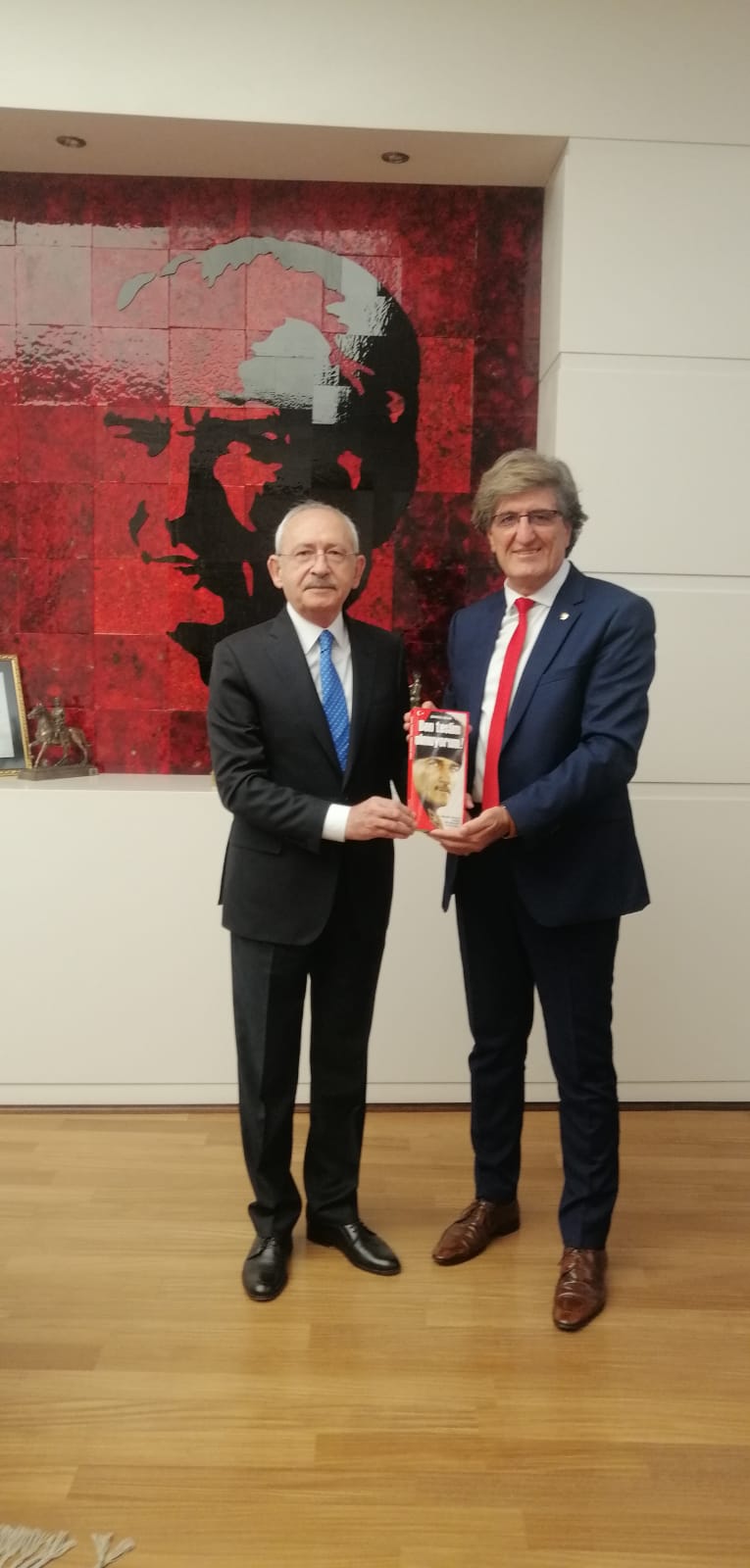 43d581db-5a3c-4b97-82f2-32171efe6514