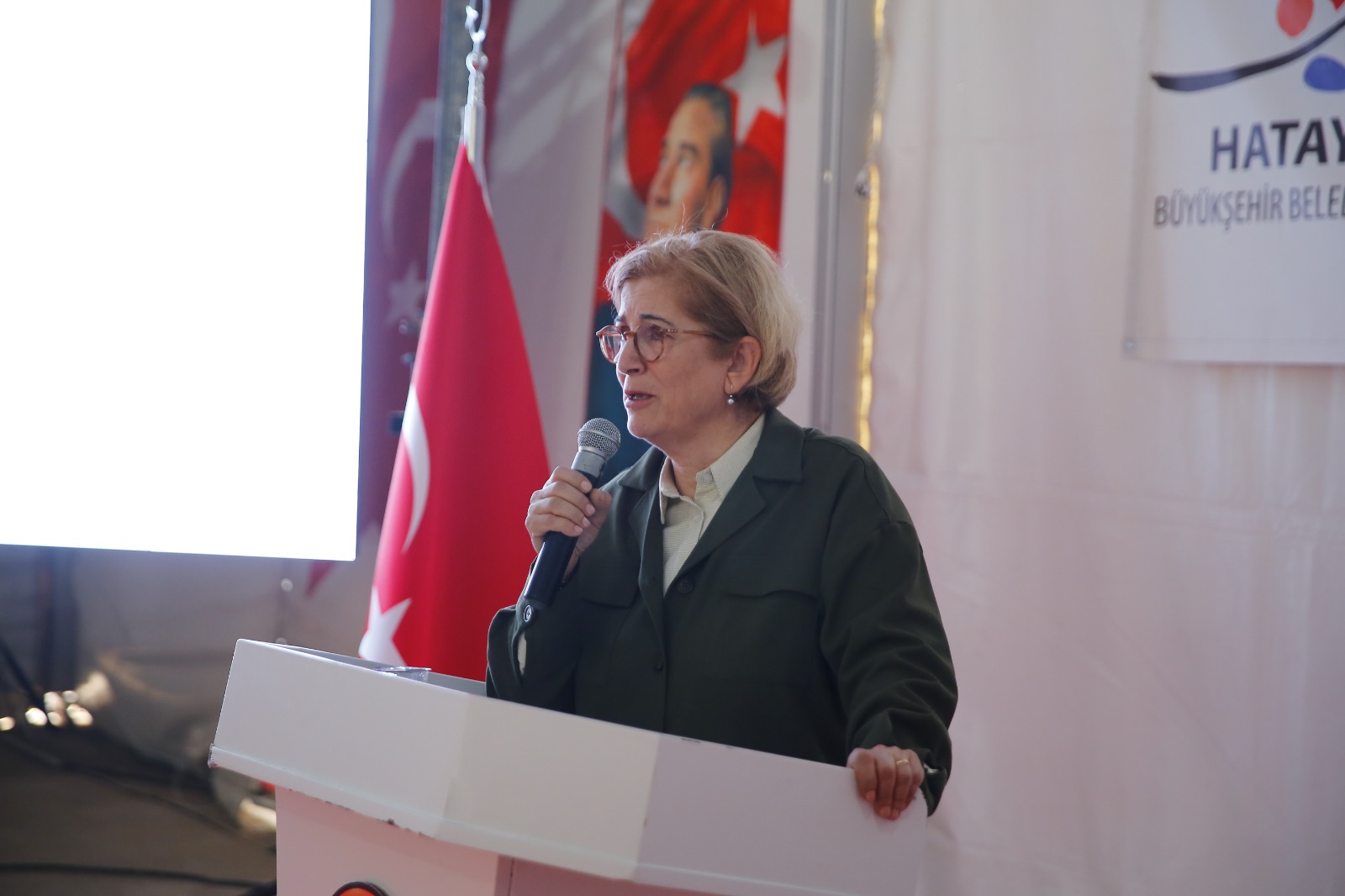 819ca277c32743b79785a35119b571bc