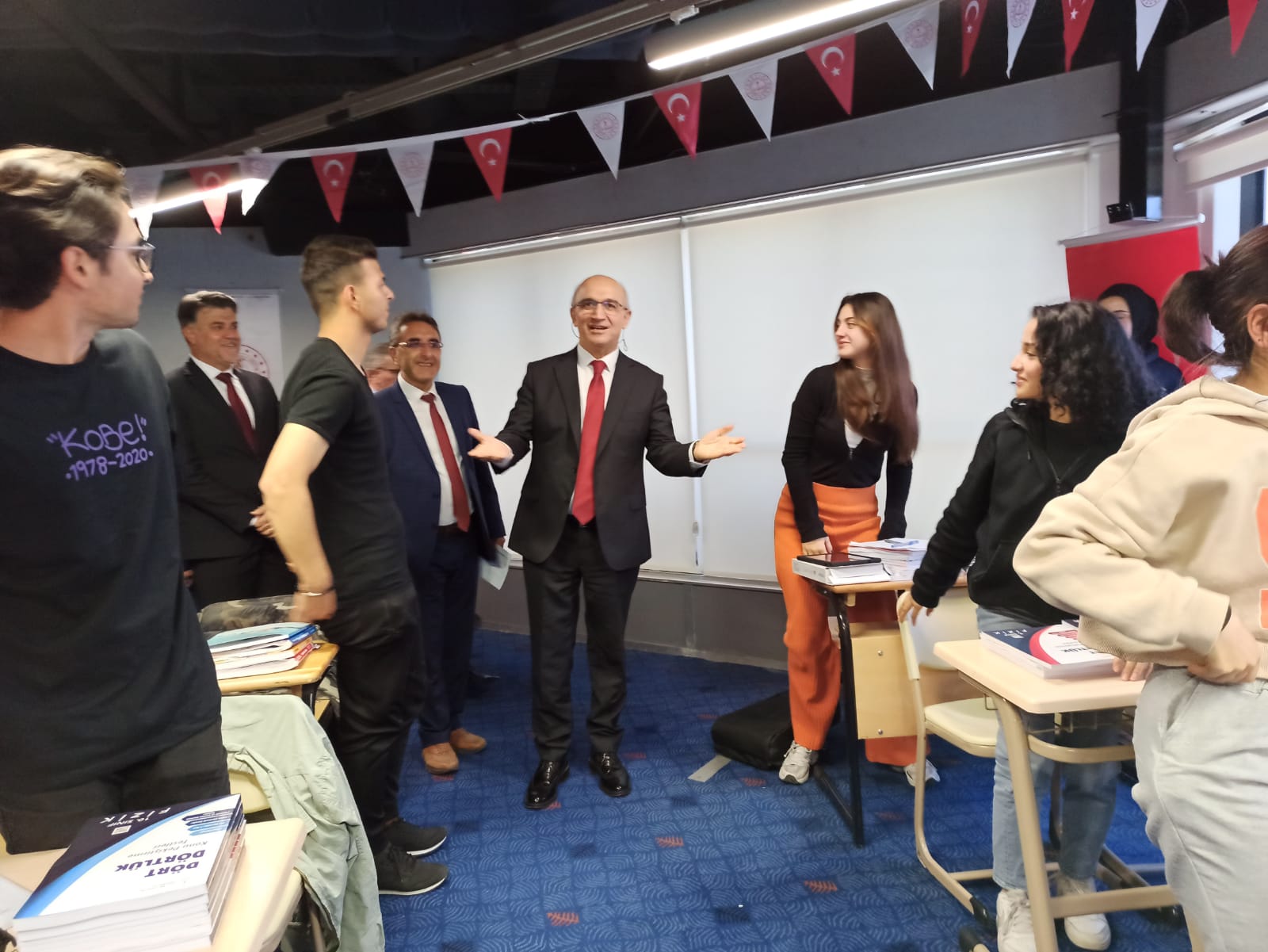 95caf21d-e6d3-41ff-940d-2f4d39a20be1