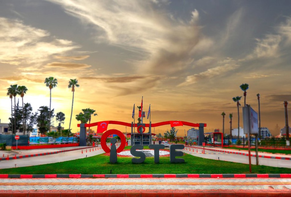 E81AB3B2-7511-4033-8667-F5F76B477BCD