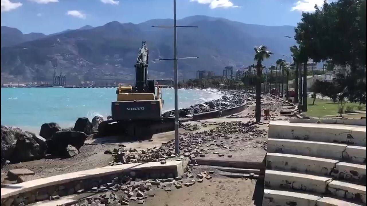 ortak-calismayla-sular-cekildi.mp4_snapshot_02.45.740-1