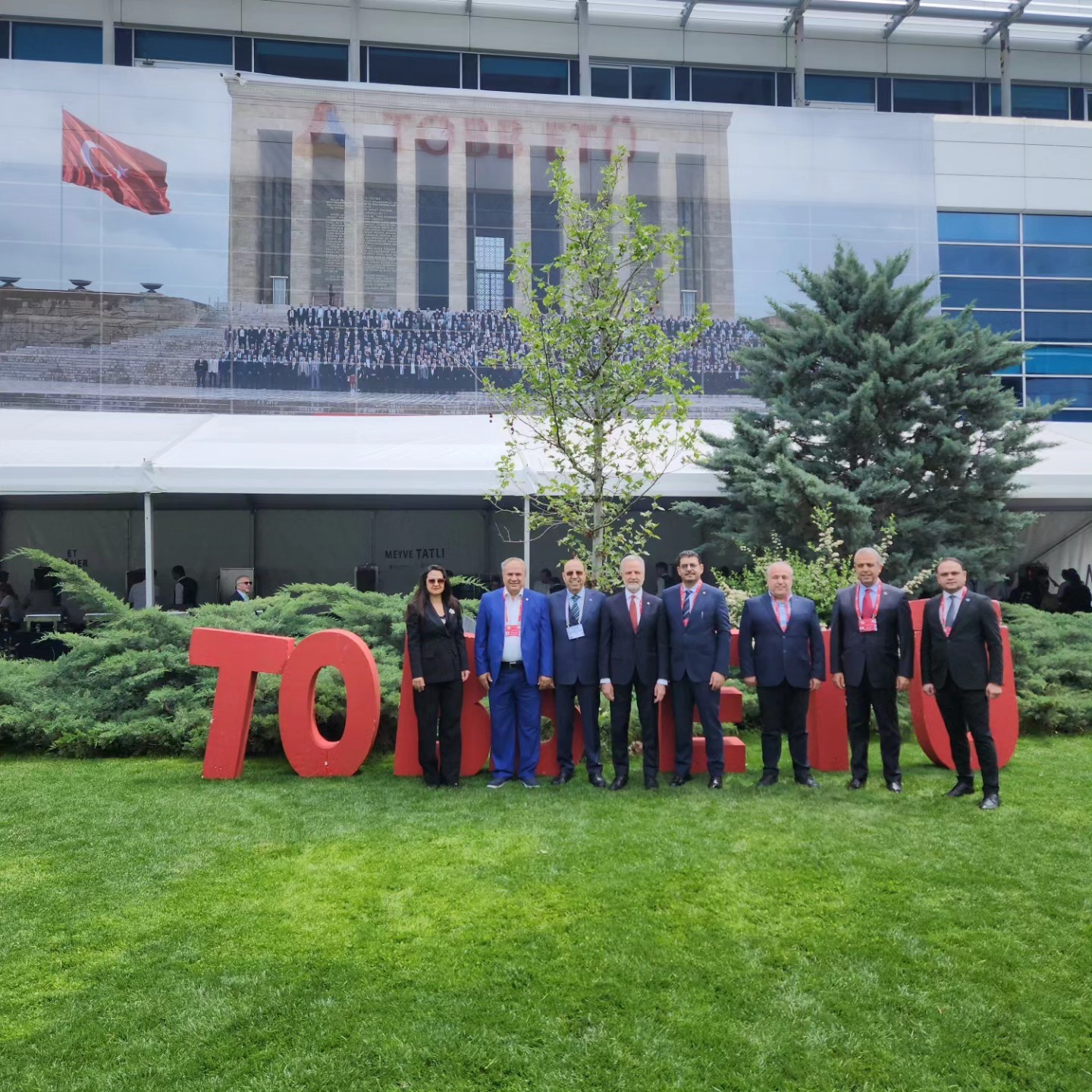 5a5186ff-90f7-42bc-a6f4-a5792a6b949f