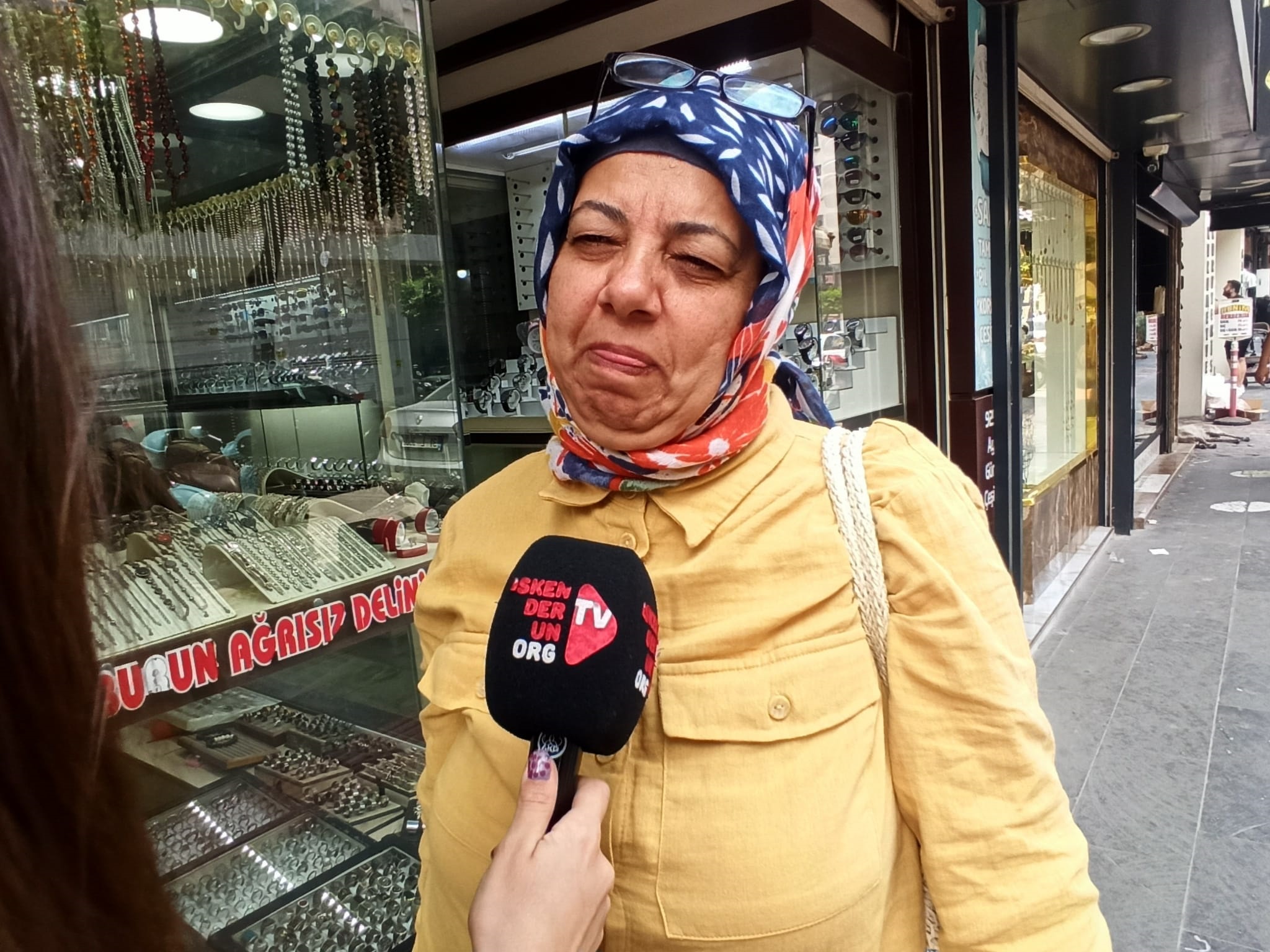 9bd6f039-f37b-4f26-8113-e43a9d80079a