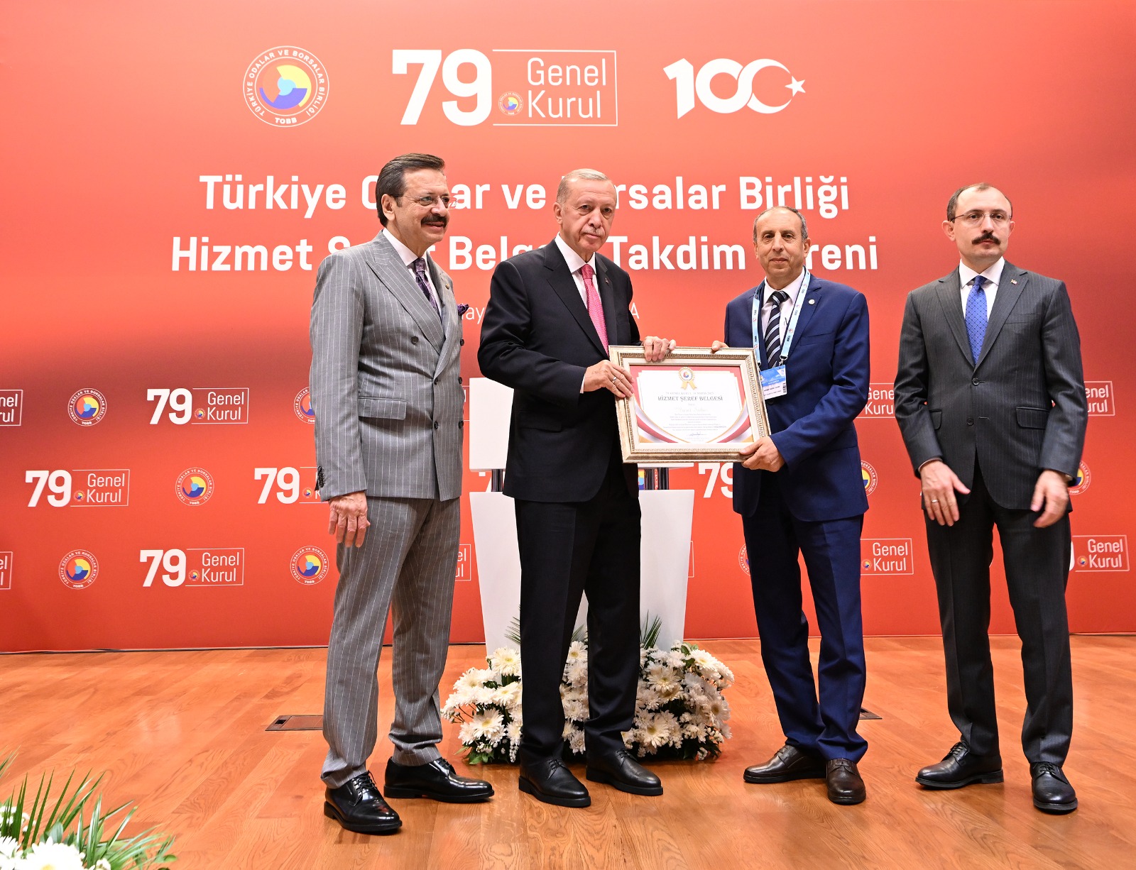 d8f6d830-9b95-413e-8d48-72ede5333954