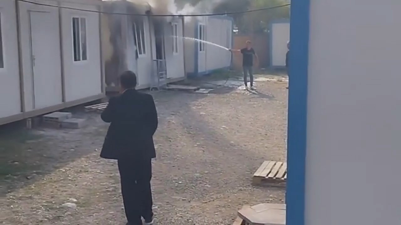 konteyner-yangini.mp4_snapshot_00.16.764