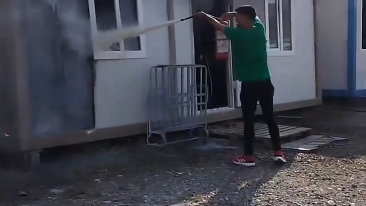 konteyner-yangini.mp4_snapshot_00.18.689