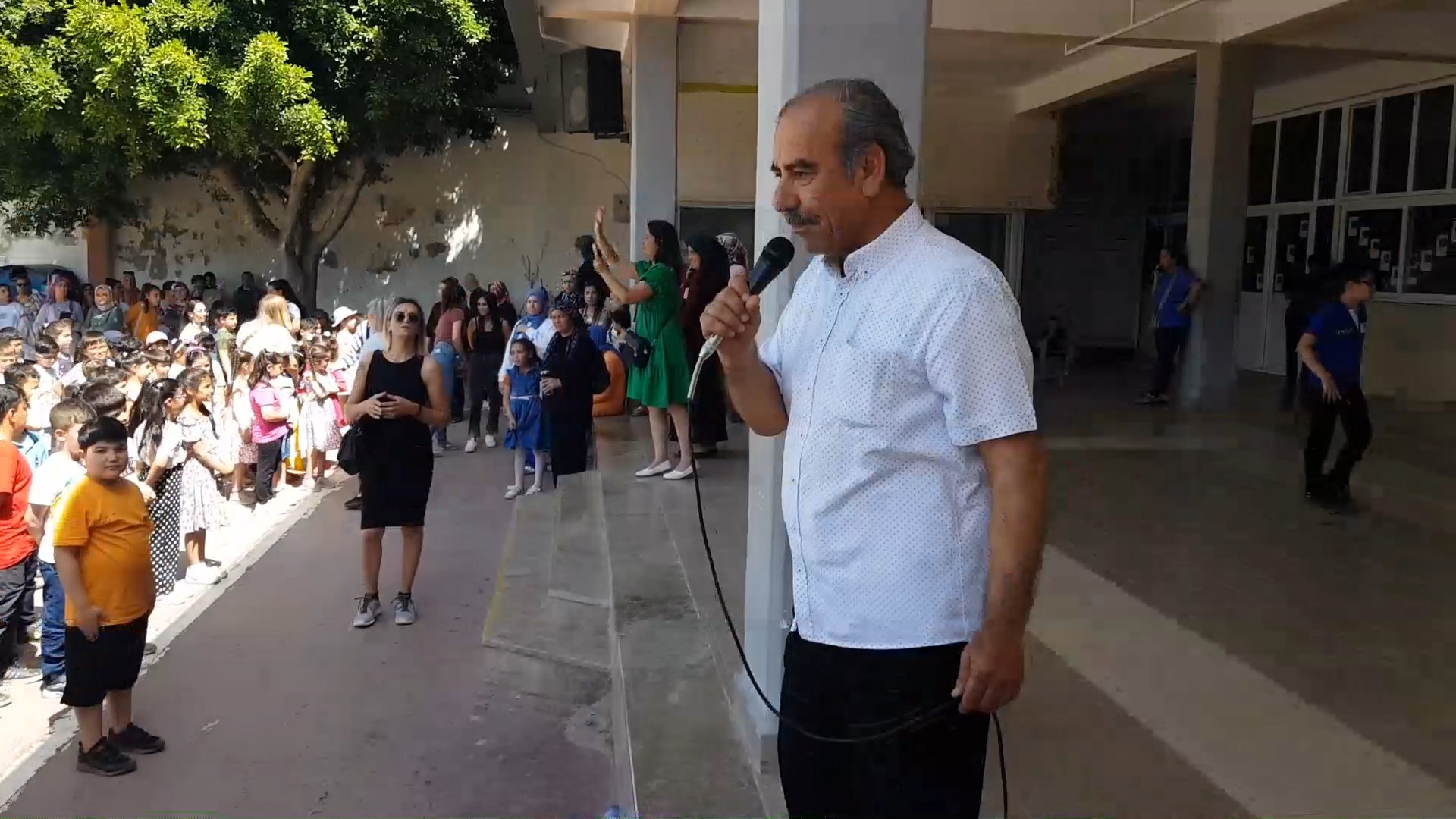 ÖĞRENCİLERE MORAL ETKİNLİĞİ.mp4_snapshot_00.02.408