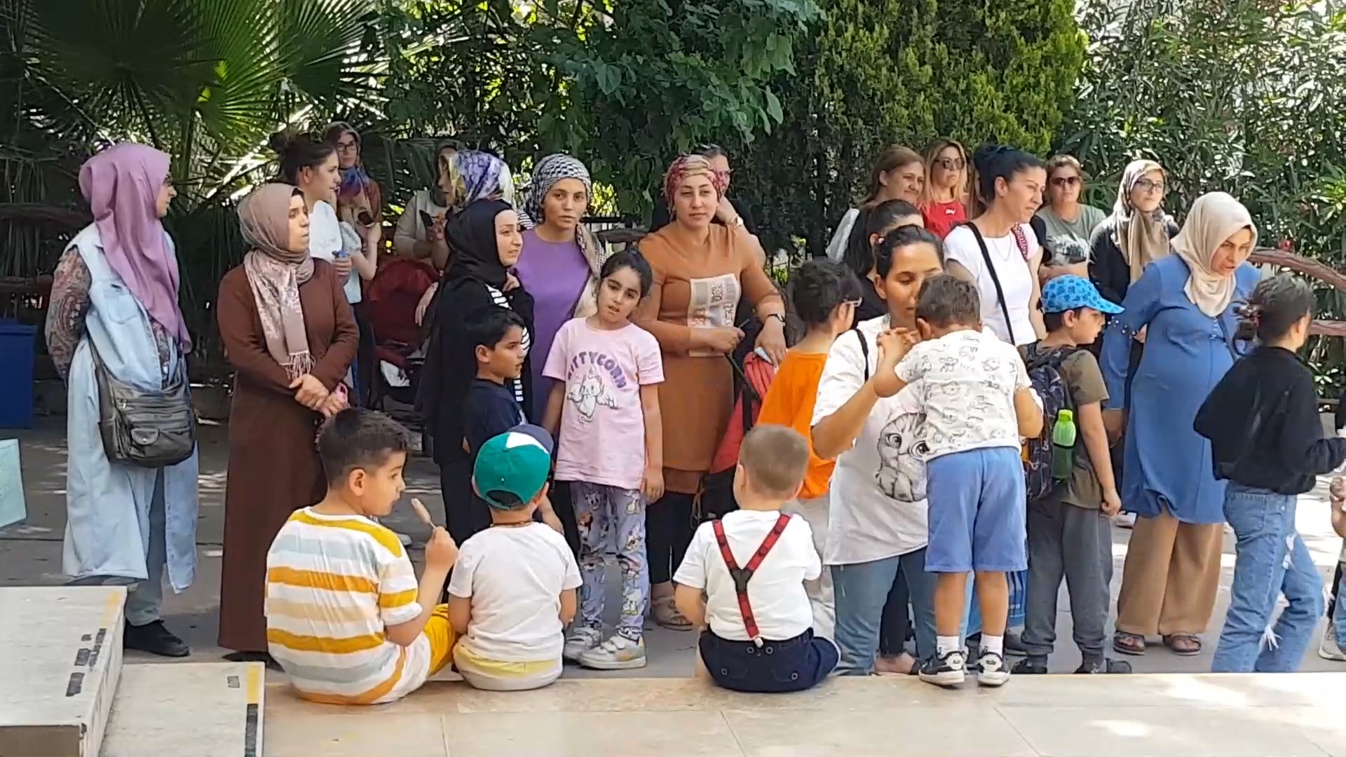 ÖĞRENCİLERE MORAL ETKİNLİĞİ.mp4_snapshot_02.50.993