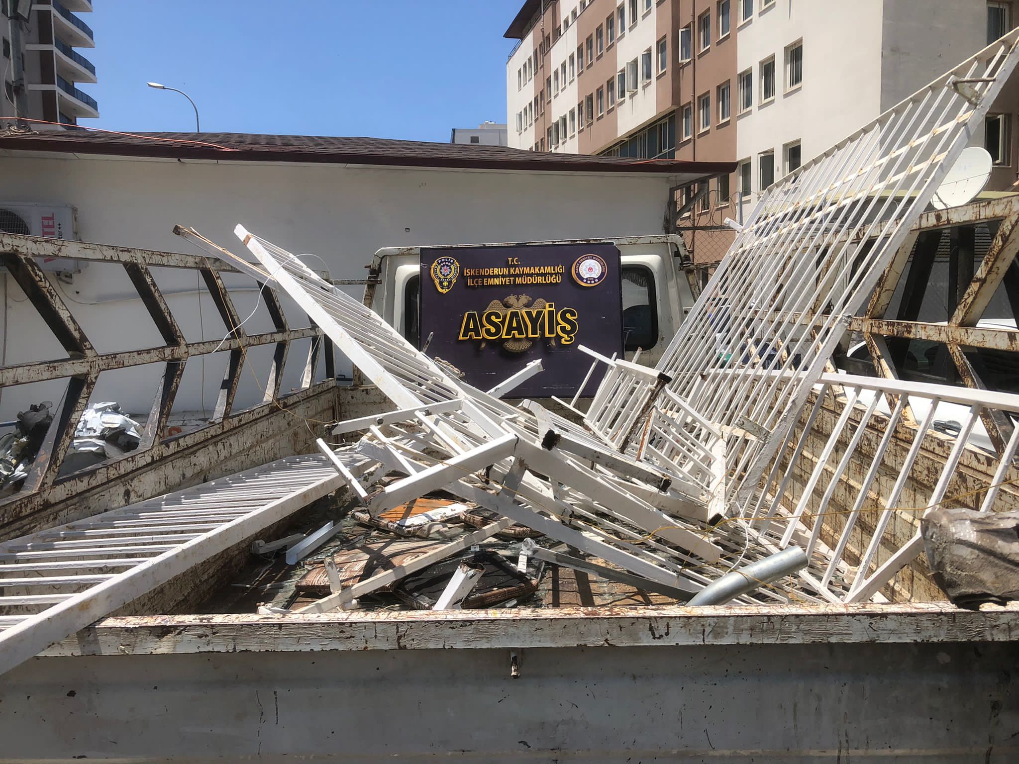 2e532f63-ca29-4d88-a9db-8e563189e8d8