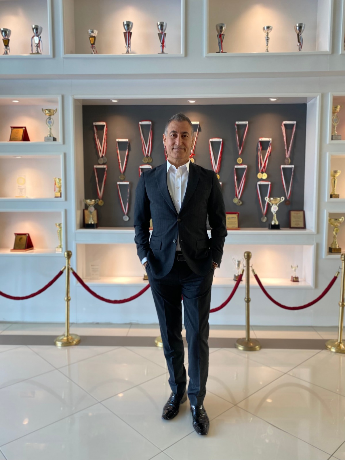 3b493372-dae5-44b9-ae41-c6df1444f3a0