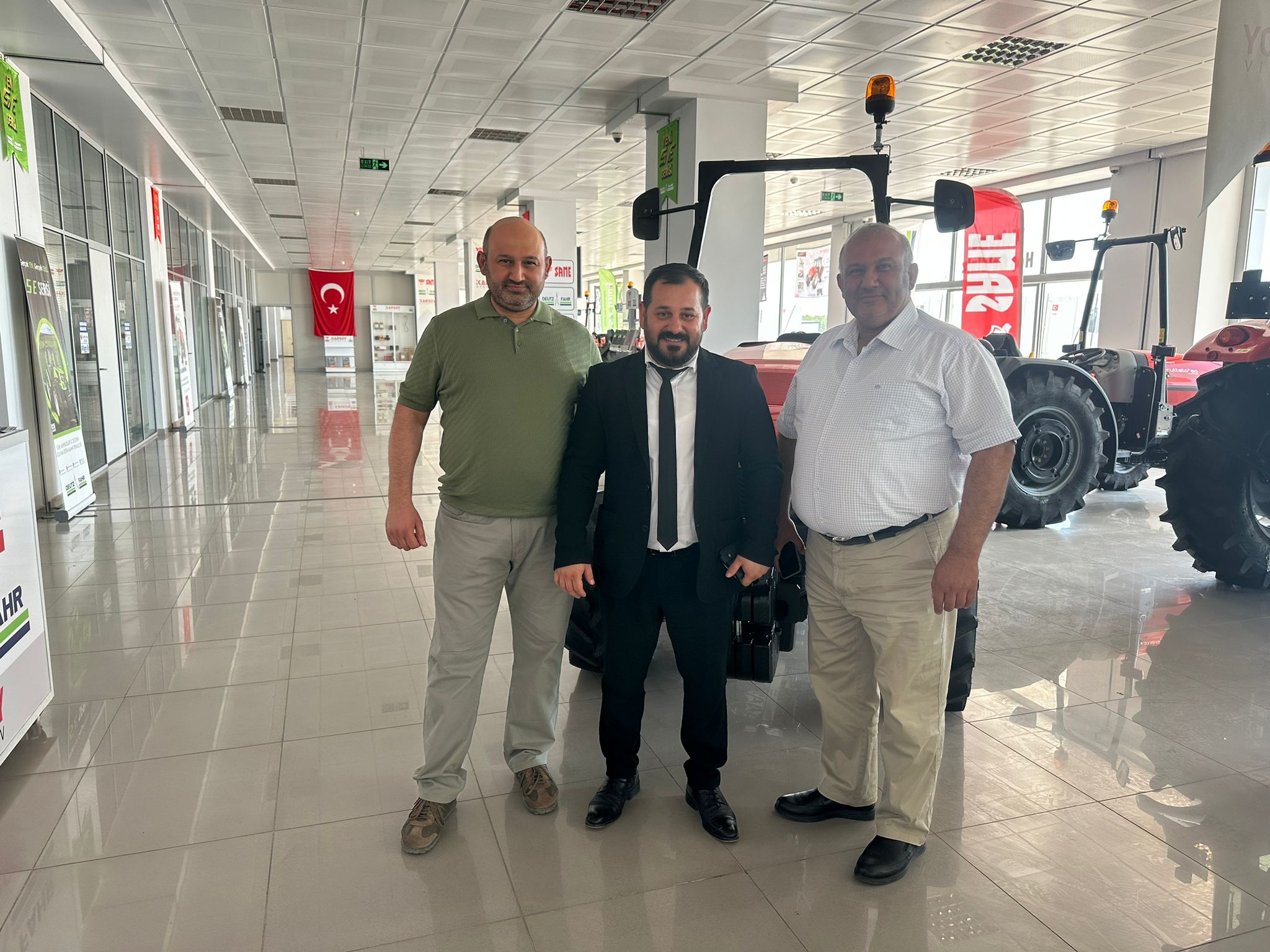 833f5ad5-ad97-41c8-ad11-047b46c2b51c