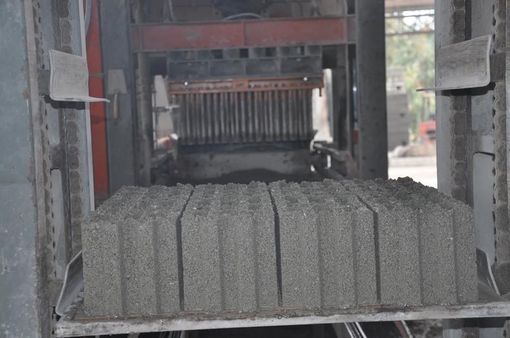 280da3a0-df12-443e-8299-d336137b151d