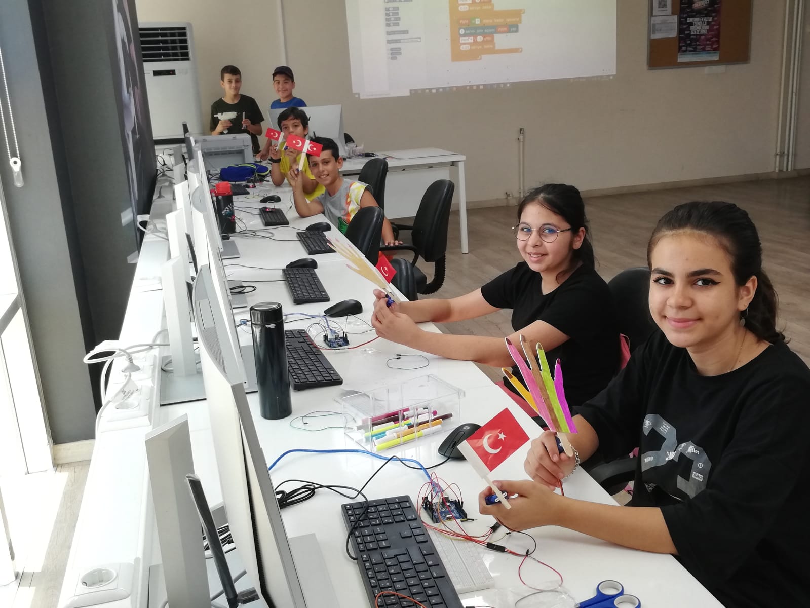 8be9510d-347f-4b54-be99-dcc2962a29ca