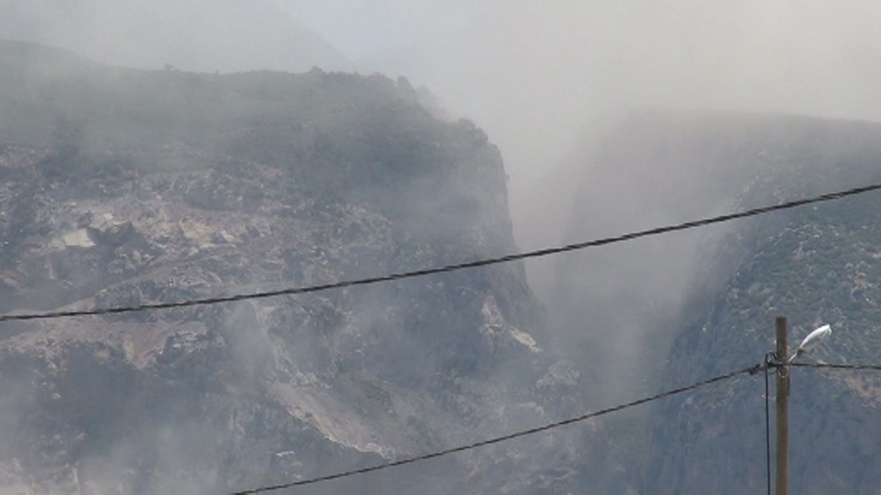 taş ocağı toz dumanı.mpg_snapshot_00.37.757