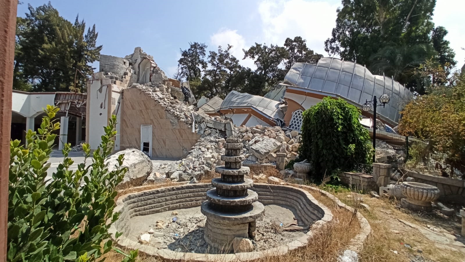 7305d191-517b-4b12-8fb8-f52af7984b1a