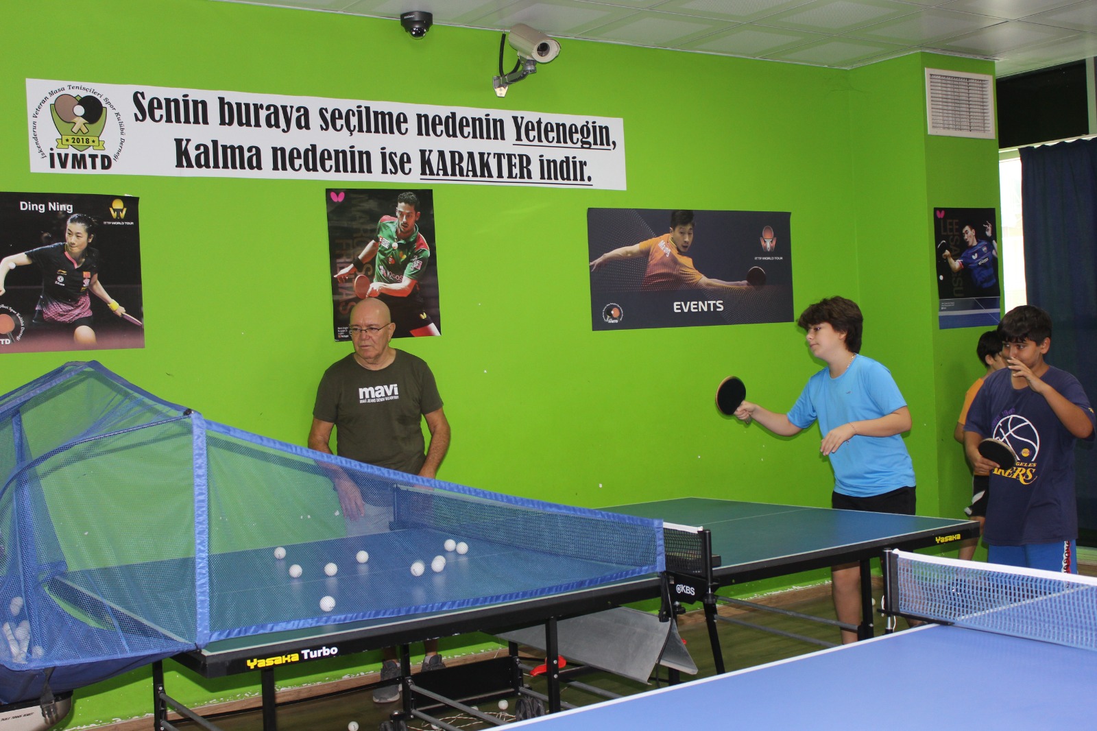 fb6b880d-3afa-480c-ab0c-415f66d89906