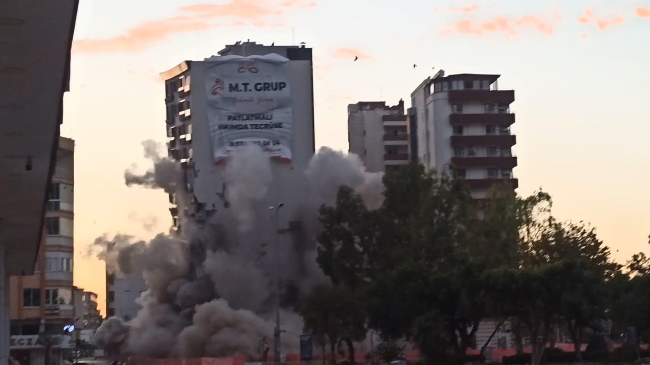 patlama.mp4_snapshot_02.18.209