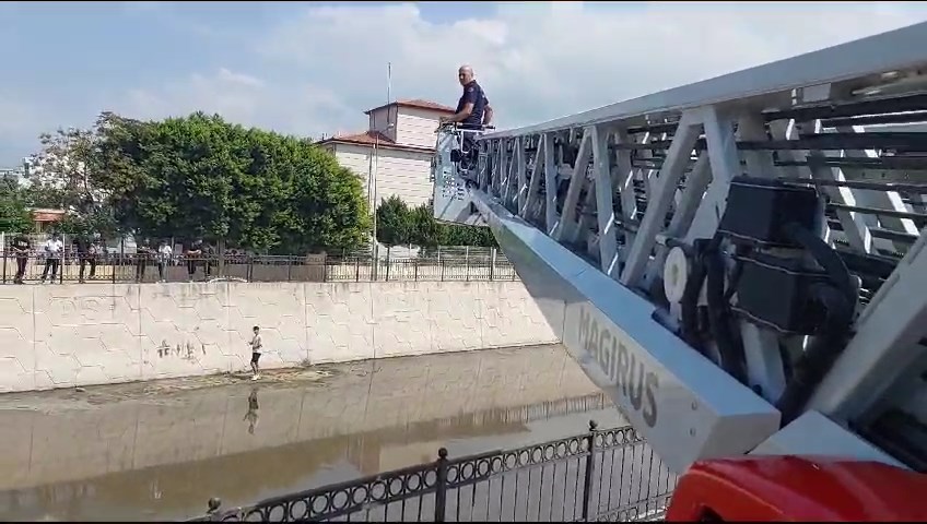 WhatsApp Video 2023-09-21 at 22.53.44.mp4_snapshot_00.05.247