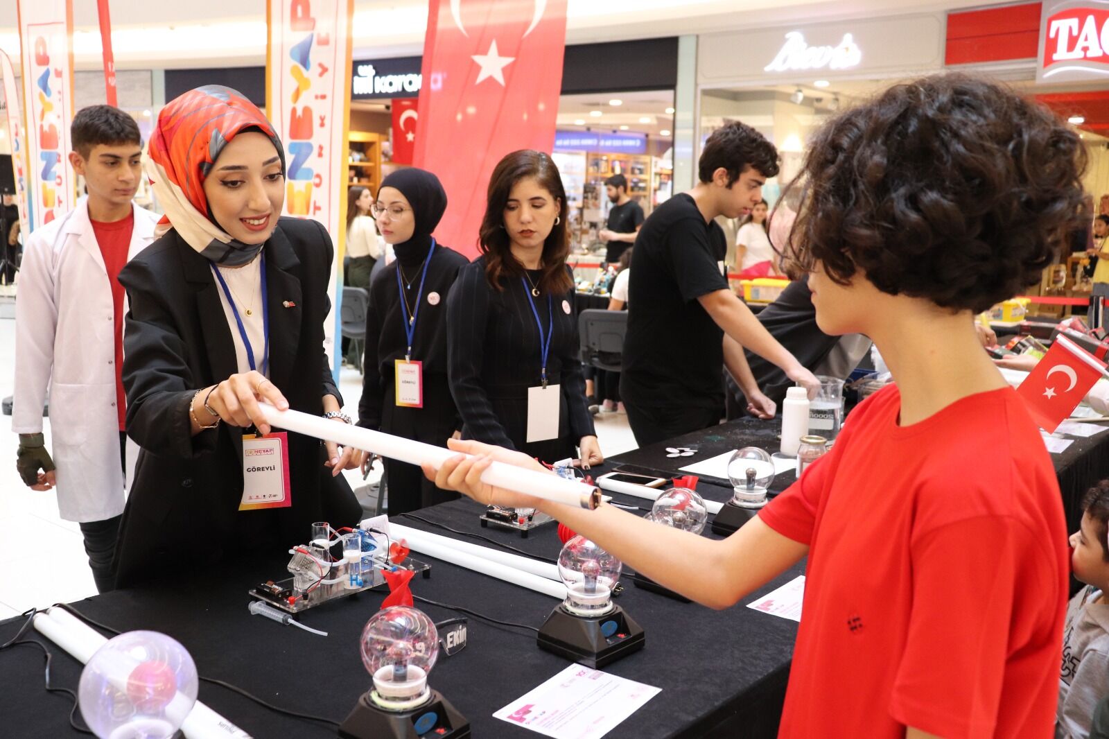 0aaee209-b600-49b2-af05-99826c3d6e35