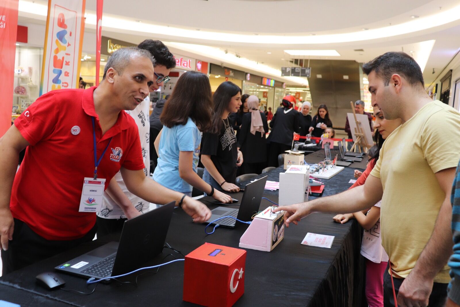 4e70e3a3-78ba-428b-9a33-7663ca6d9cfd