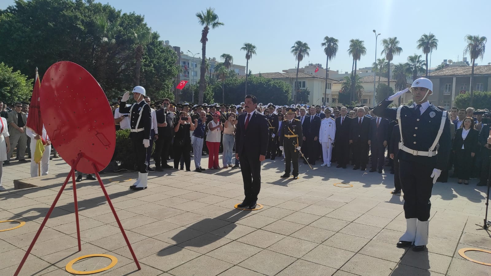 9301d4ca-56e0-42e2-be17-cfcd053897ff