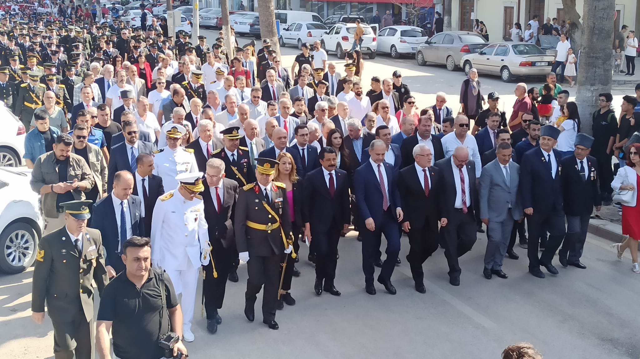 d8ecdaaf-e051-4df4-9b4a-64019ac69f79