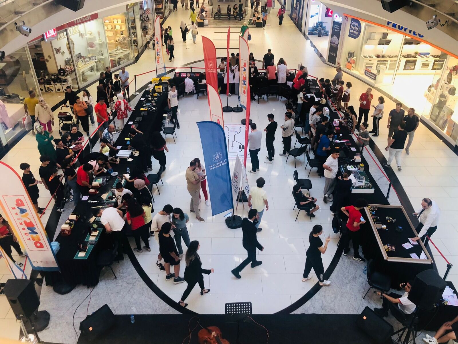 f7b1d57e-cb68-4ed2-84cd-6abdc45b869f