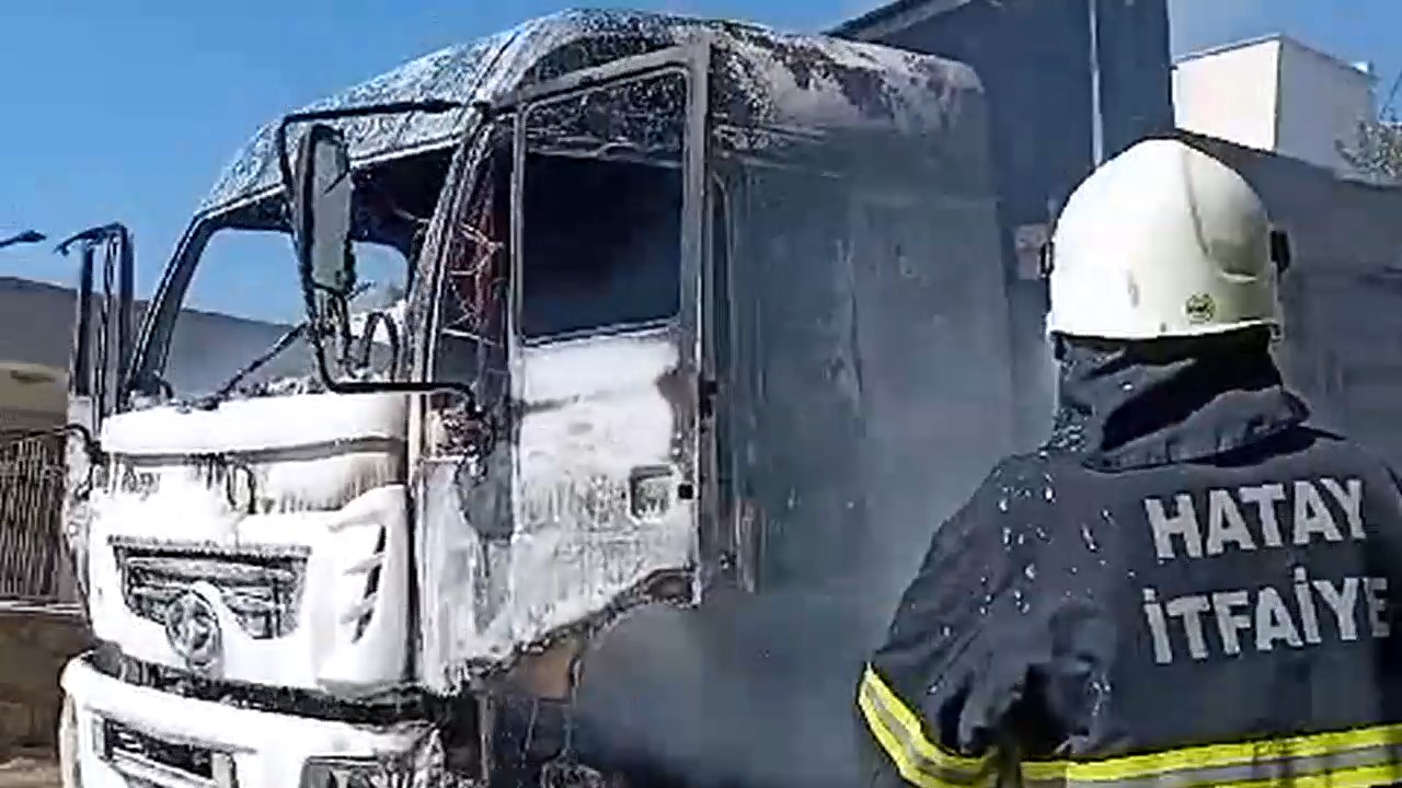 gedikte-kamyon-yangini.mp4_snapshot_00.14.277