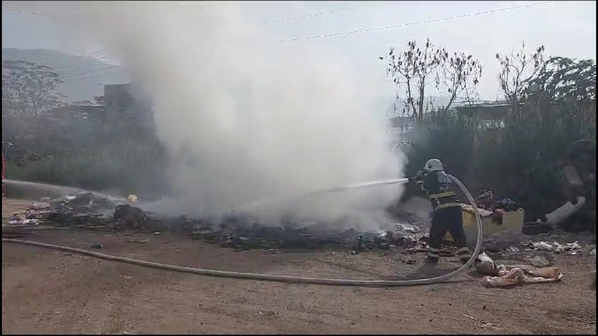 HURDACILARIN ATIKLARI YANGIN .mp4_snapshot_01.46.865