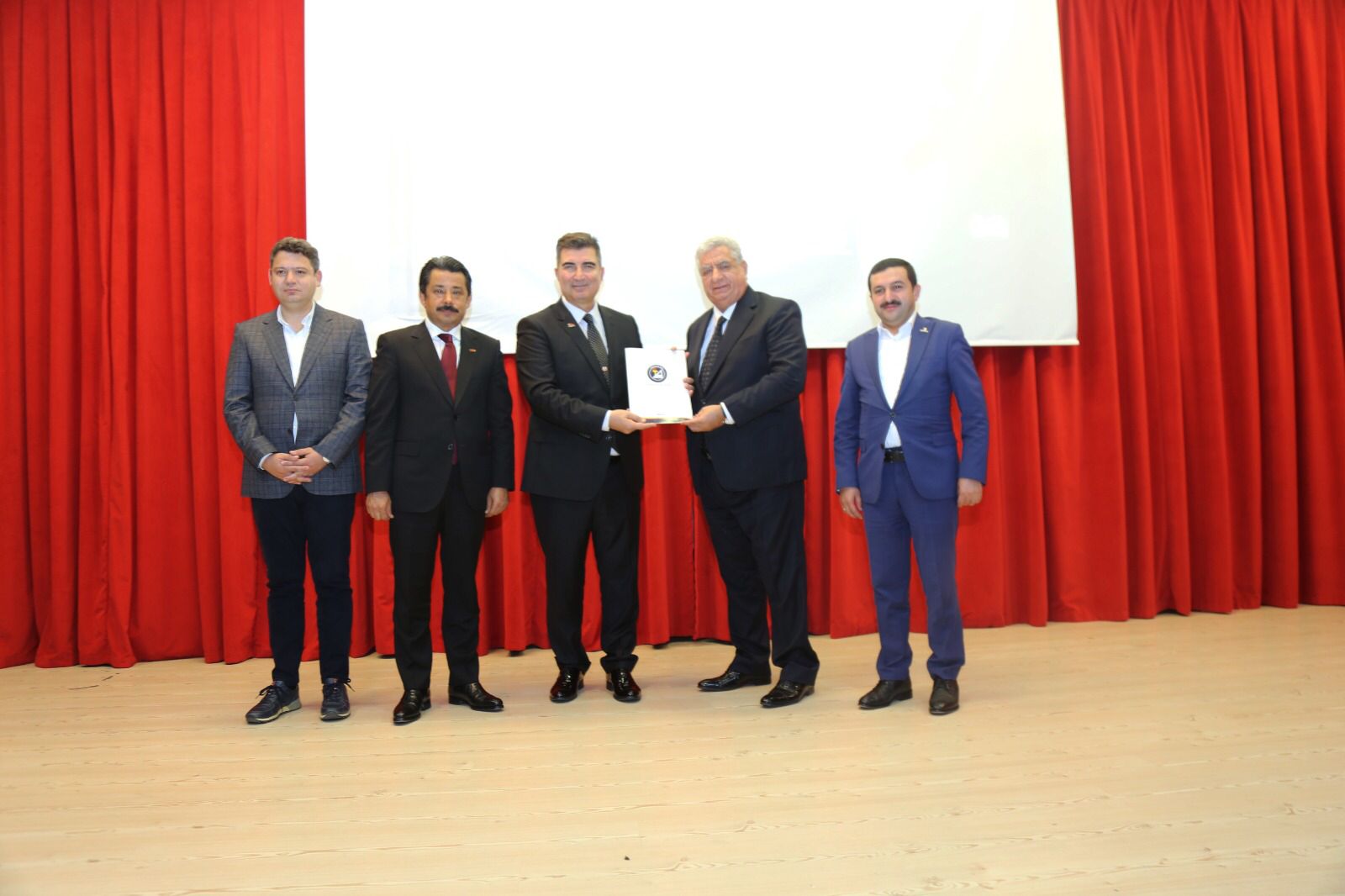 3989359c-72eb-4790-87de-4c1895379a63