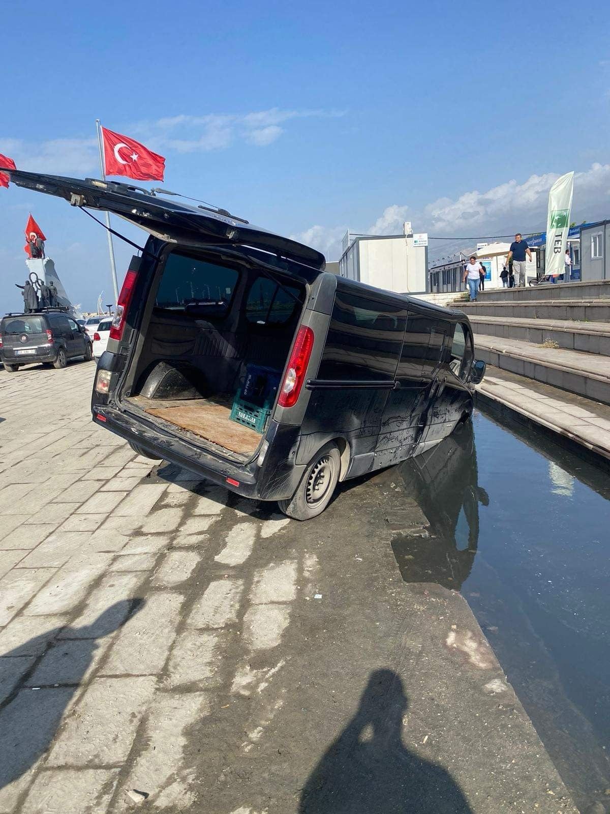 d253ab01-4100-43b2-97e9-2d7a5a47d846