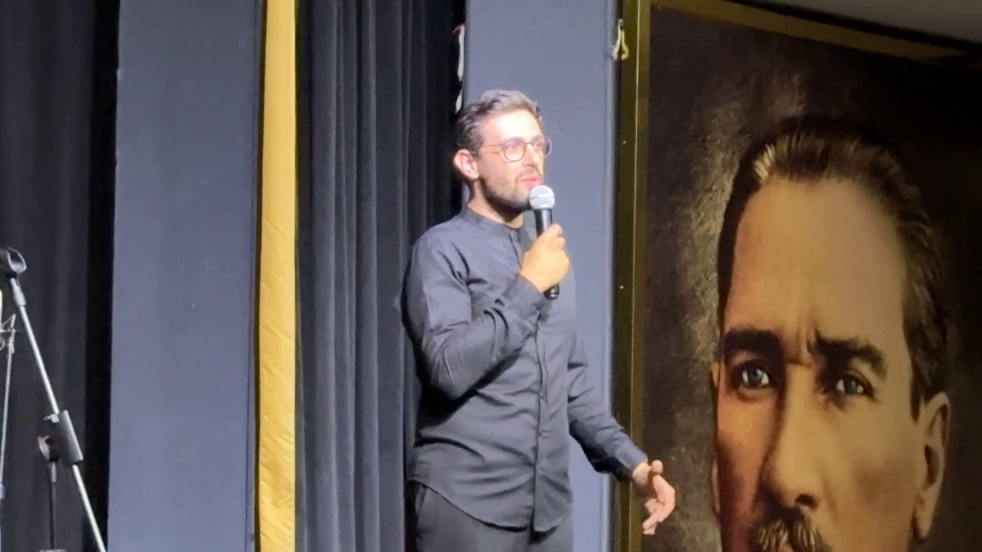 vlcsnap-2023-11-21-13h14m26s573