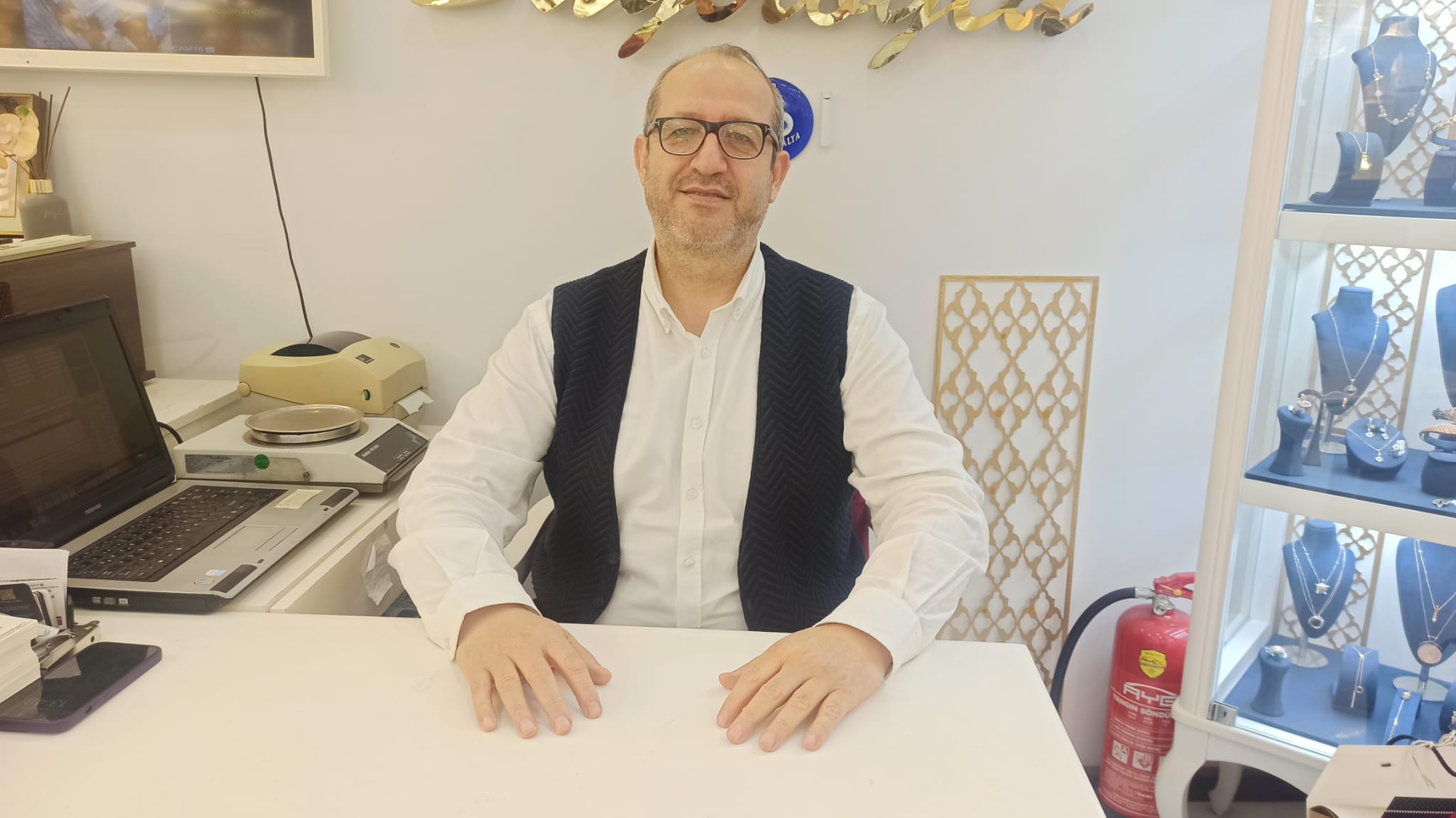 0dbb19f7-5890-44dc-91b8-f69edd0377cb