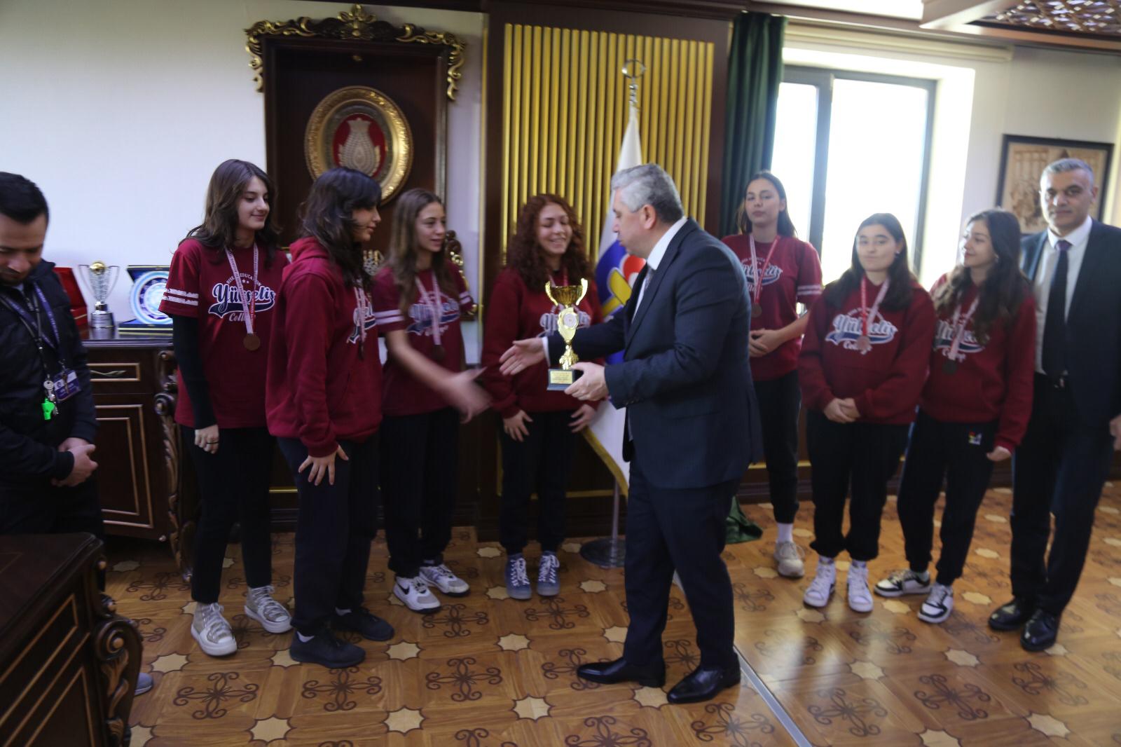 60ac81d7-da5f-4391-af4a-978cf9fc3c44