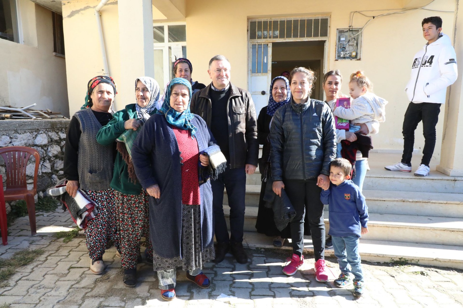 d0a55b04-f832-40e1-9df5-98d509697fcb