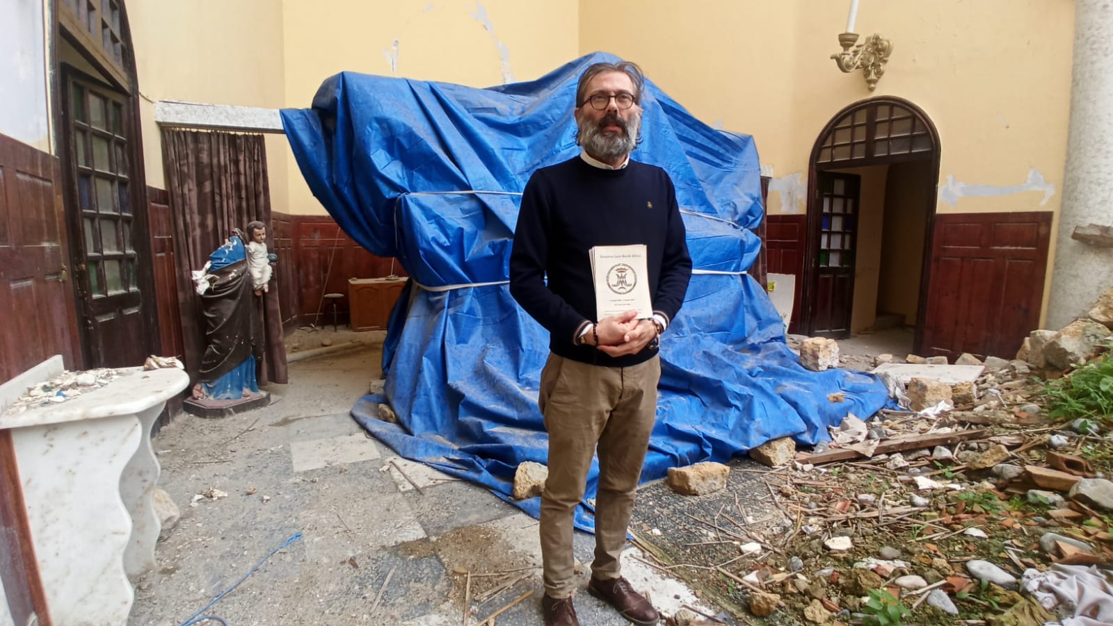 f8e46477-f9be-466f-ba24-e34c64652c51