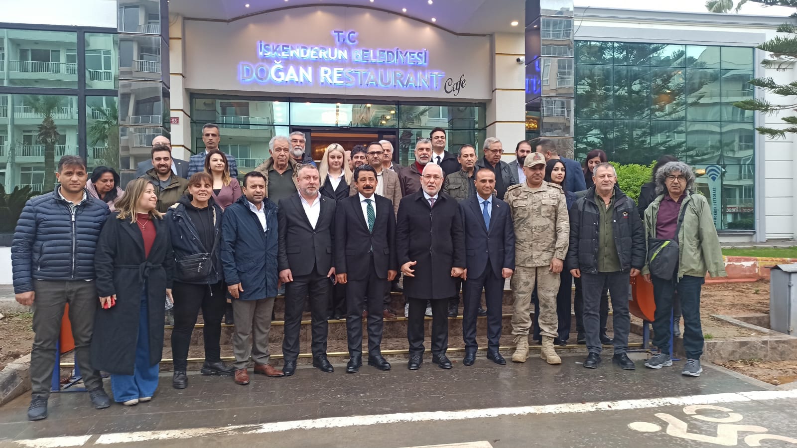 4ee084f4-1a3f-4227-9d77-64f22fc83c10