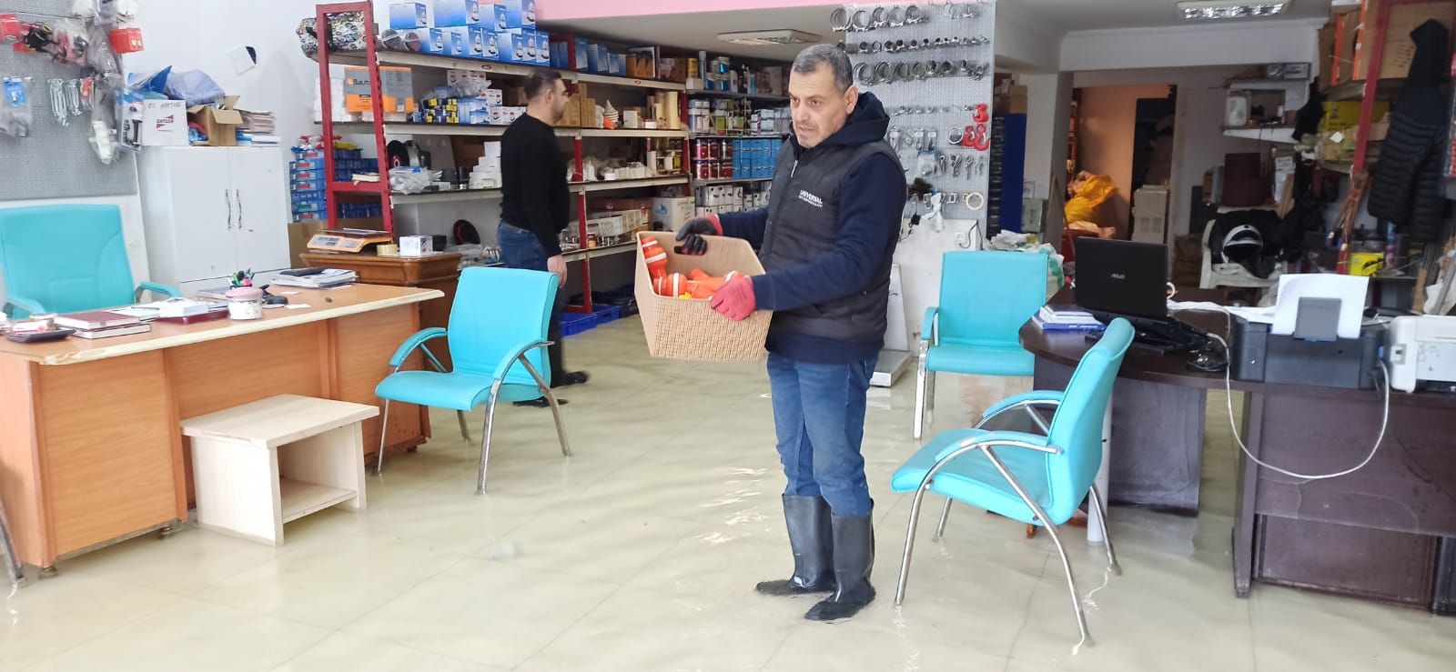 a3eb1db9-15db-4611-b942-42684a24eea6