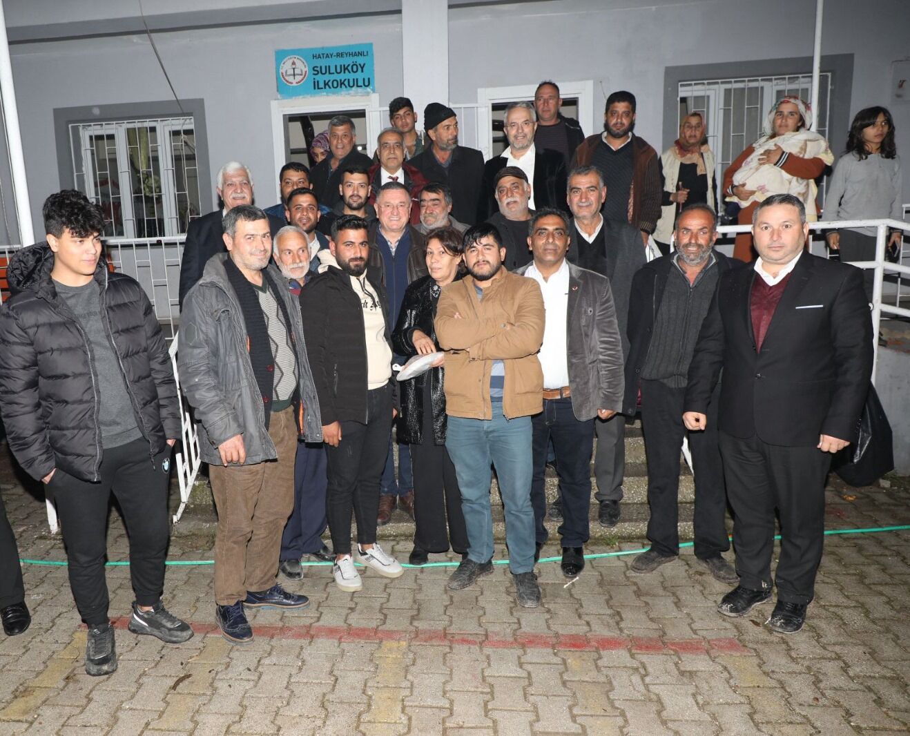 f0e101f4-f9e4-4163-877e-099e7a6bf839