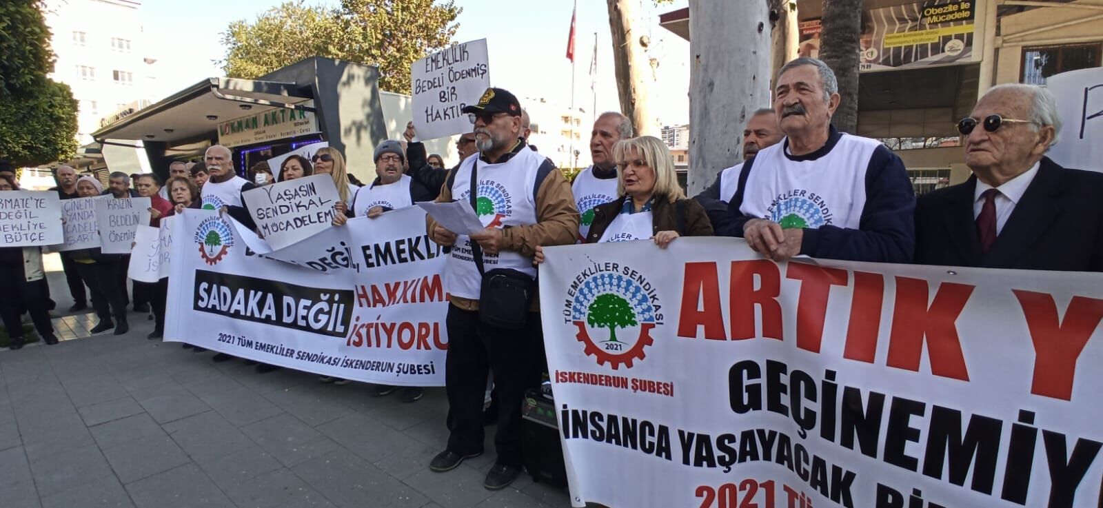 06b33521-d5af-4b62-a637-73f57eb66e85