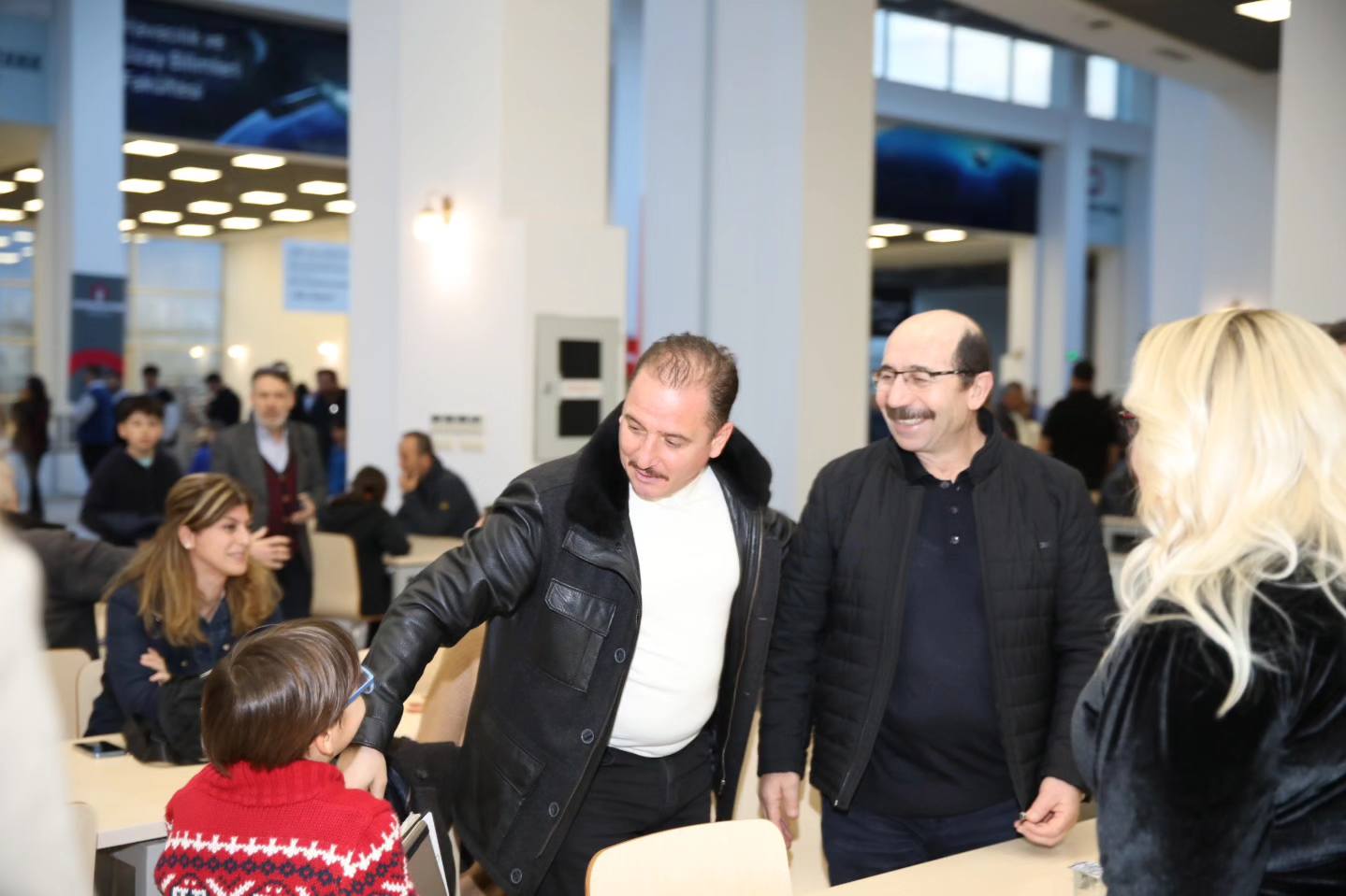 431518120 811775050992553 7423303081126857100 N