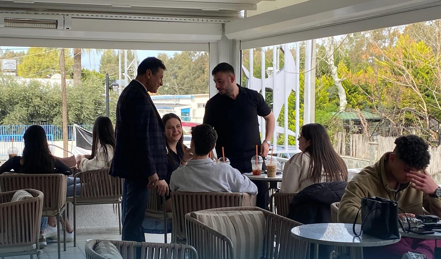 433647108 17851323675158100 6420610390211559376 N