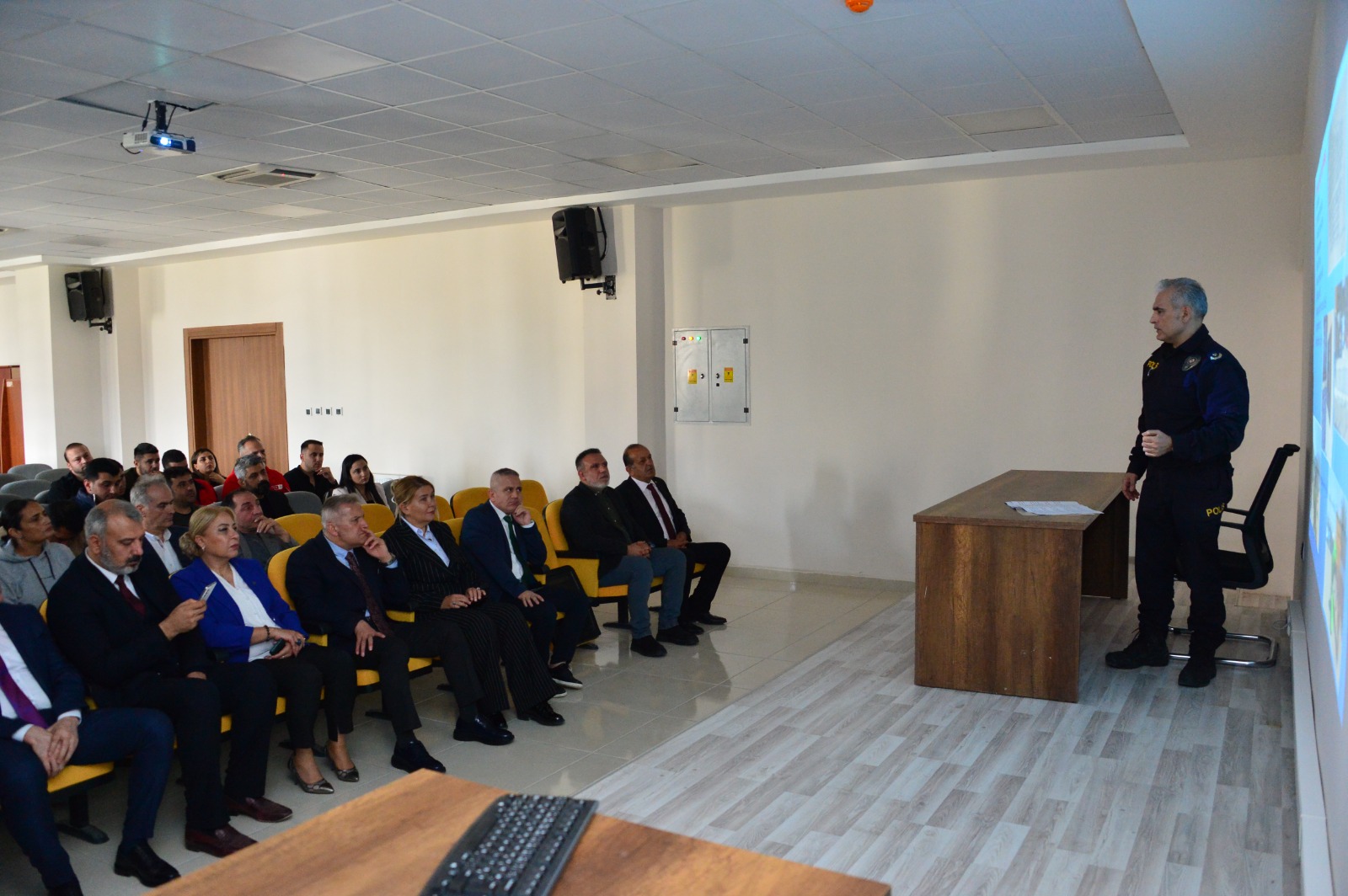 E7A7D82A Dadd 4210 80E7 4C73F254D1E5